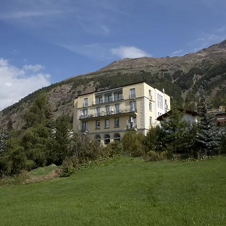 Post Hotel 2*